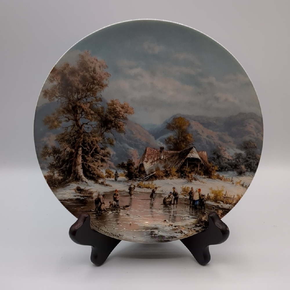 The Bradford Exchange Porcelain Plate - Blue and Brown